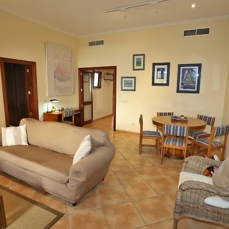 Holiday home Flowers House Maria De La Salut